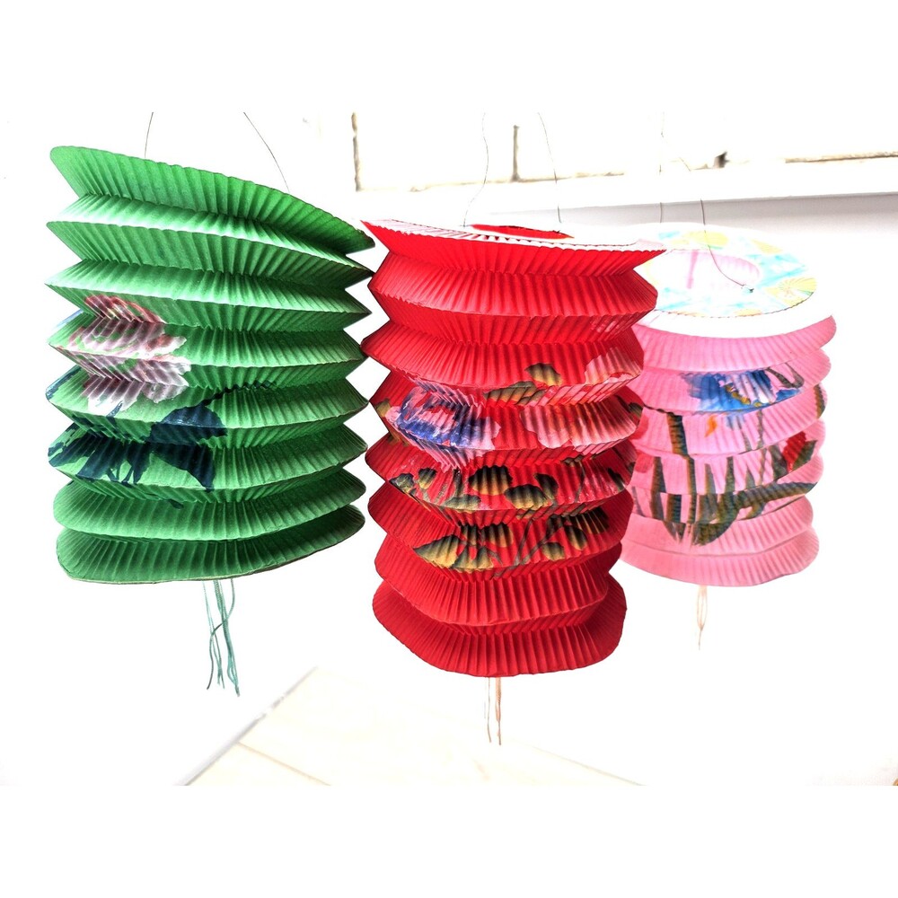 Antique Lot of 13 Asian Paper Lanterns Hanging Accordion Style Party